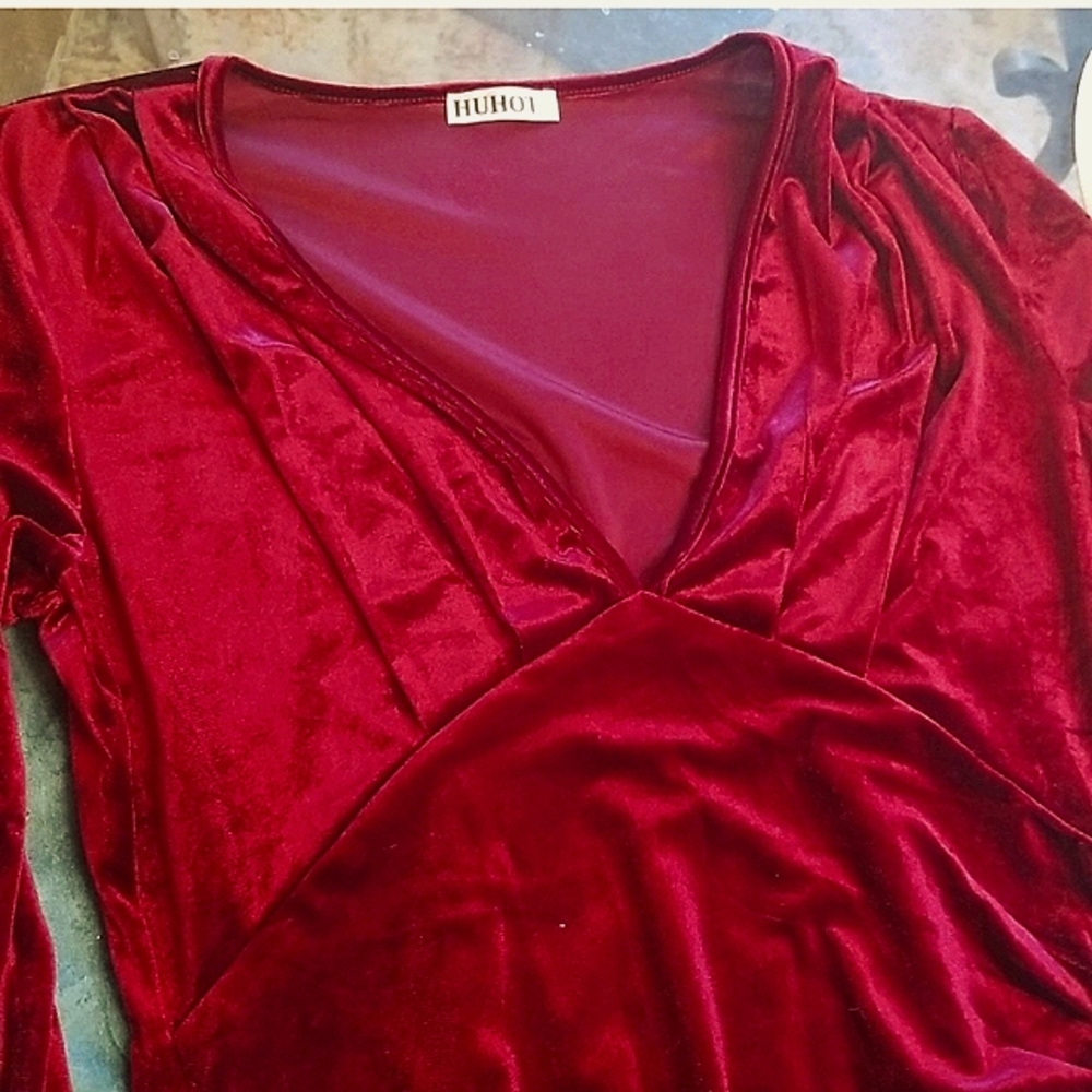 HUHOT WINE VELVET PLUNGING NECKLINE MINI BODYCON DRESS NWOT SIZE L - Picture 8 of 12